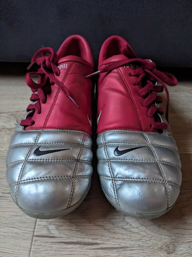 Nike total 90 t90III fotbollsskor, röda/silver, storlek EUR 45