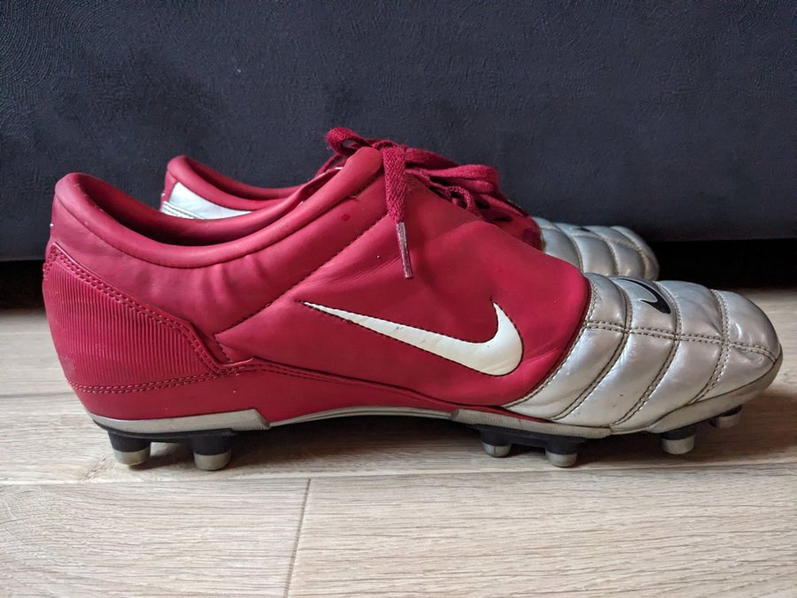 Nike total 90 t90III fotbollsskor, röda/silver, storlek EUR 45