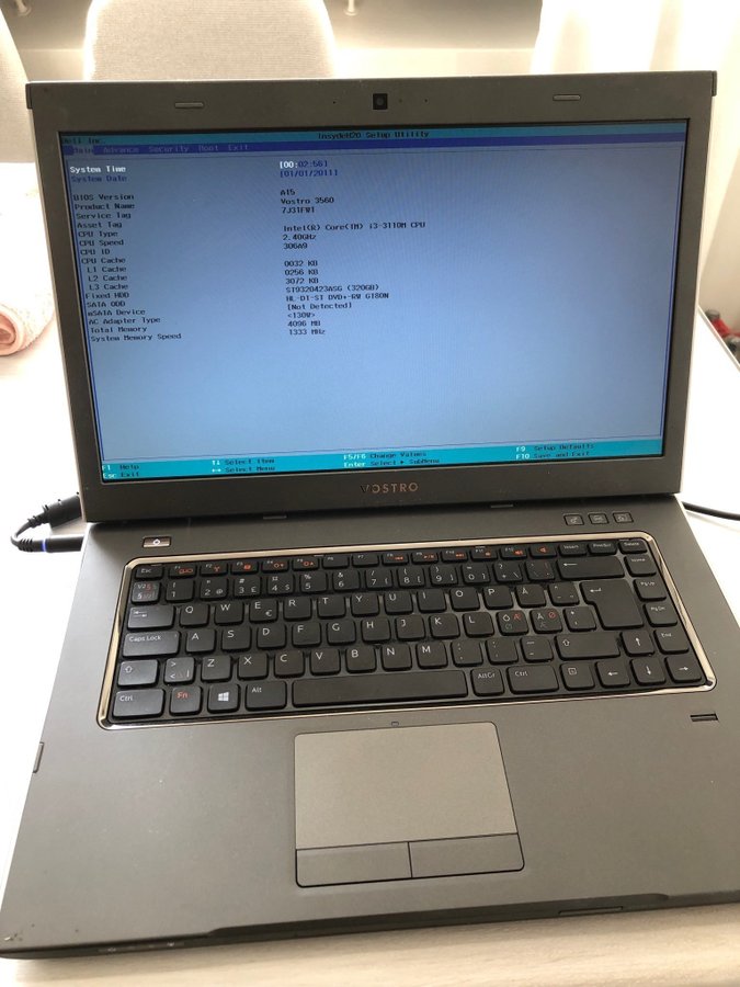 Dell Vostro 3560