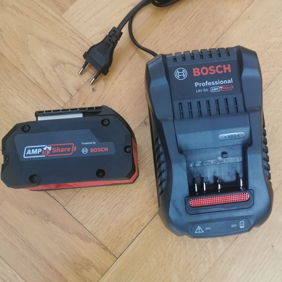 Bosch Professional ProCORE 18V 5,5Ah Batteri och 8A laddare i nyskick