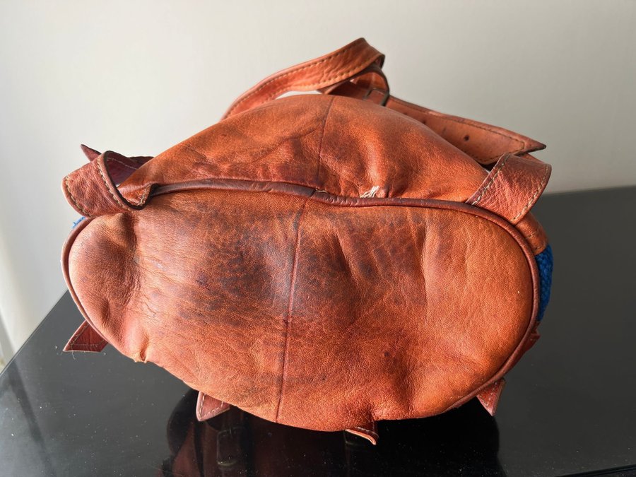 ryggsäck backpack skinn läder cognac boho hippie