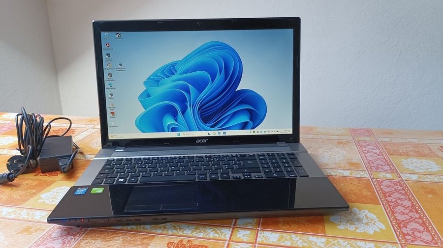 Ordinateur Portable Acer V3-771G 17’’ i5 SSD