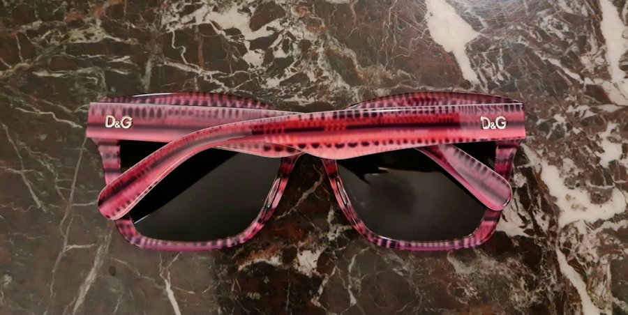 NYSKICK! Dolce  Gabbana Solglasögon Sunglasses Glasögon Dam Rosa Accessoar Mode