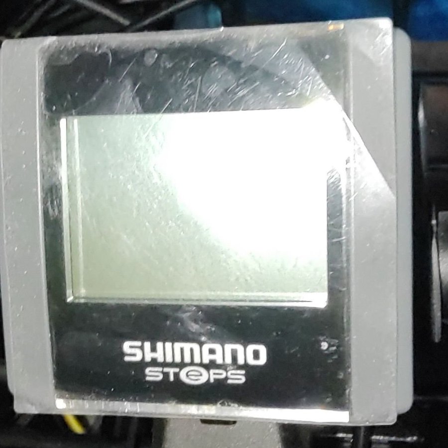 Shimano STEPS Batteriladdare SC-E6000 + Shimano Sfsðqñ,