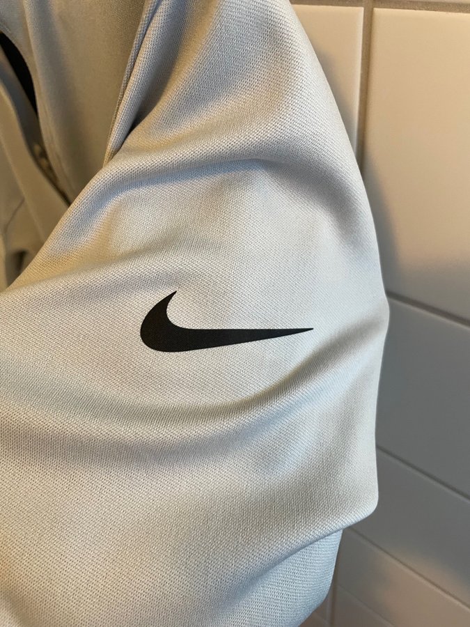 Nike Golf grå tröja, storlek S