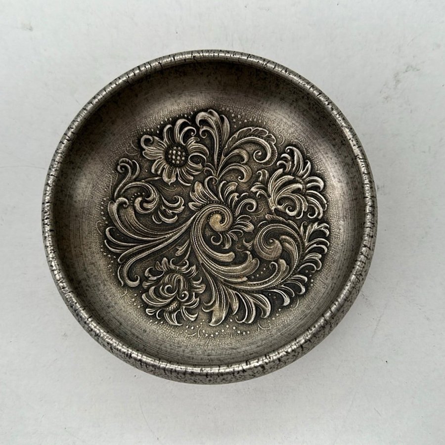 Norsk tennskål 60 tal Pewter Viking motive