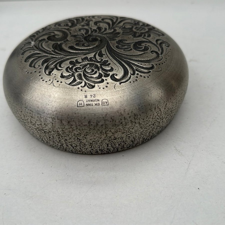 Norsk tennskål 60 tal Pewter Viking motive