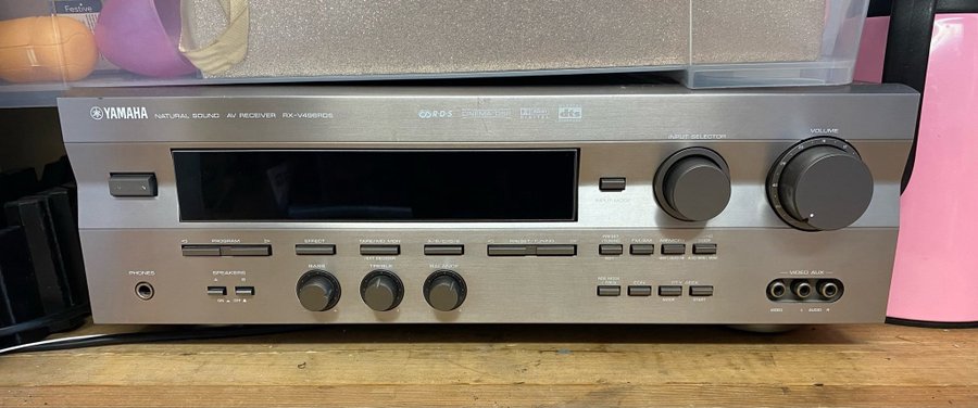 Yamaha AV-receiver med Jamo Classic 8 högtalare