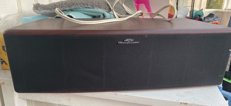 Yamaha AV-receiver med Jamo Classic 8 högtalare