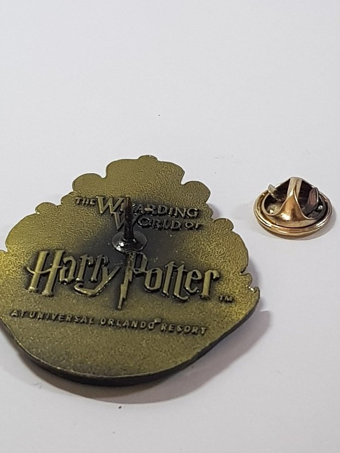 Harry potter Hogwarts logo pin nål