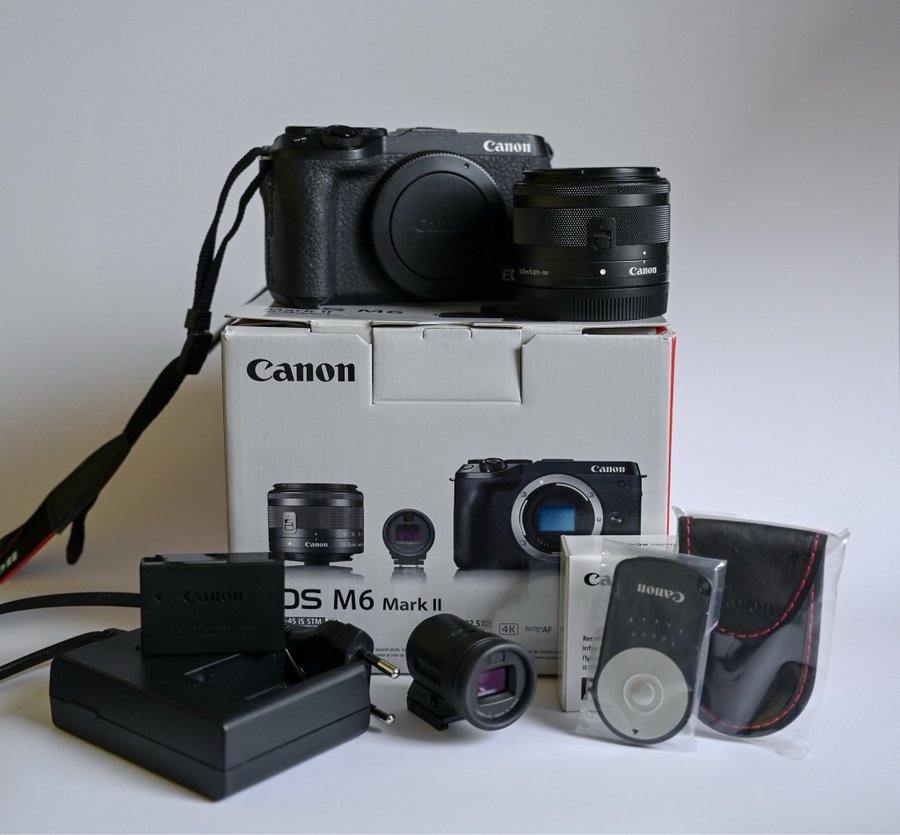 Paket: Canon EOS M6 Mark II med inbyggd blixt + objektiv