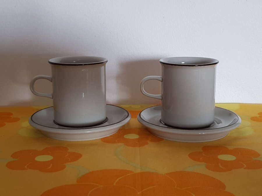 Retro vintage, kaffekoppar med fat/ kaffekoppar, Arabia, Fennica, Ulla Procopé