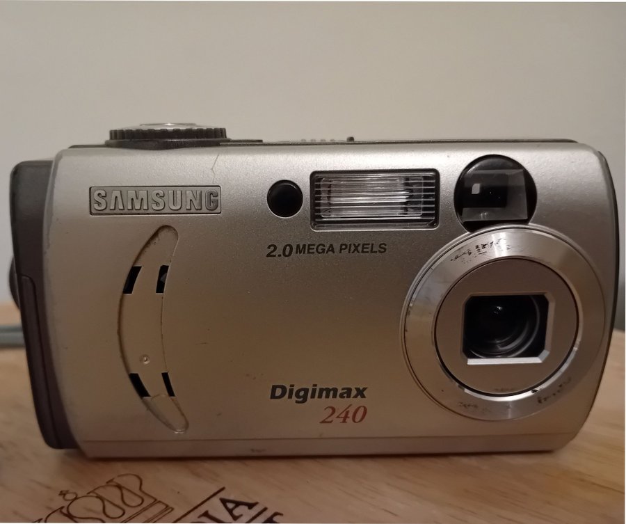 Samsung Digimax 240 Digitalkamera Canon PC1000