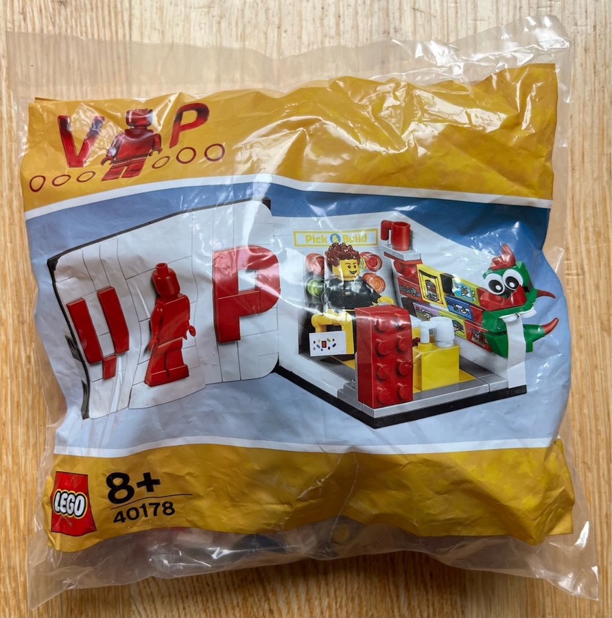 Lego Band Store ”Iconic VIP” Set - 40178