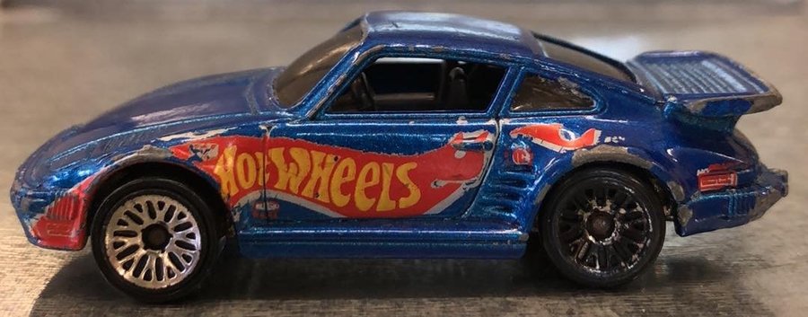 Hot Wheels Porsche 930 1:64