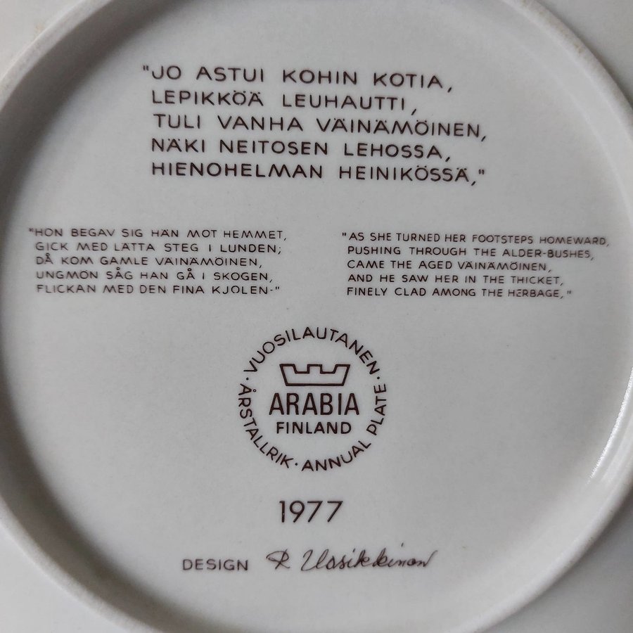 ÅRSTALLRIKAR, Arabia, Raija Uosikkinen. 1977