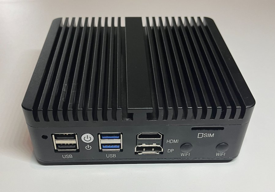 Soft Router Fanless Mini PC Intel N5100 16GB, 250 GB 4x Intel i226 2.5G, pfSense