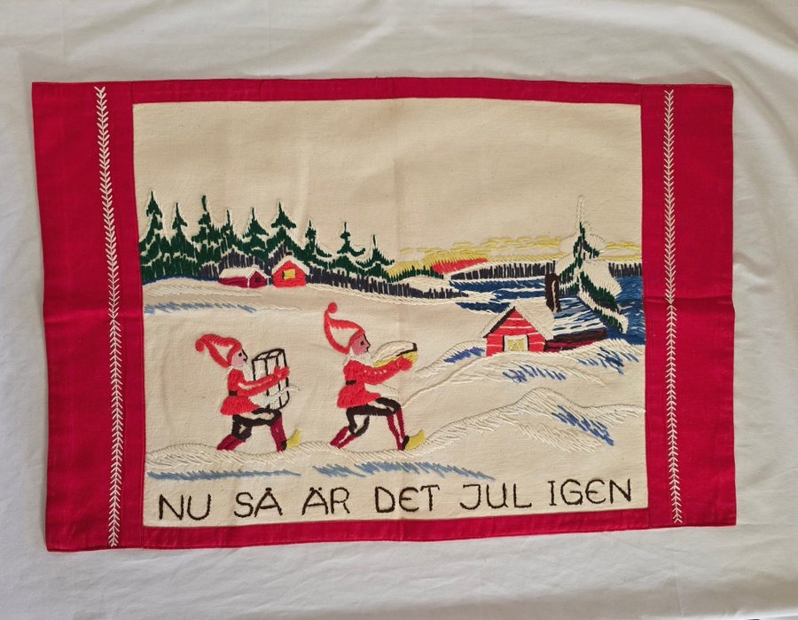 Bonad - Handarbete - Jul - Tomtar - Nu så är det jul igen