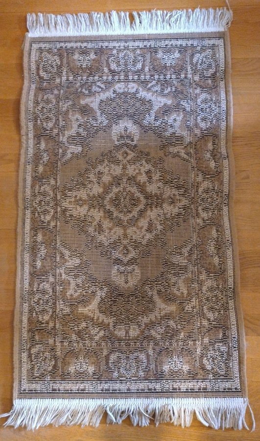 Orientalisk matta 100cm x 60cm från 50-60talet (förmodligen)