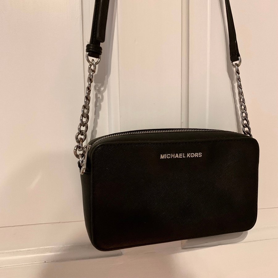 Michael Kors Jet Set Travel Crossbody Design Väska - svart skinn tidlös silver