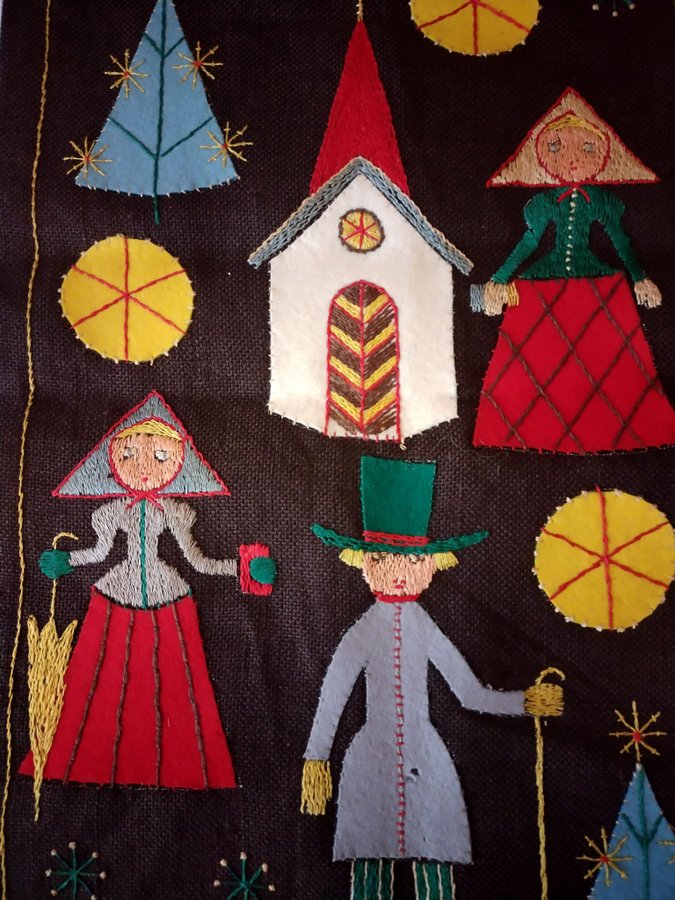 Gammal julbonad med kyrkfolk Julmotiv broderi retro vintage