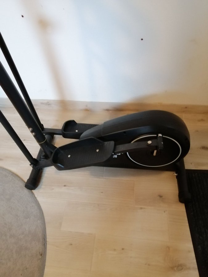 FitNord Hiker 100R Crosstrainer bakhjulsdriven