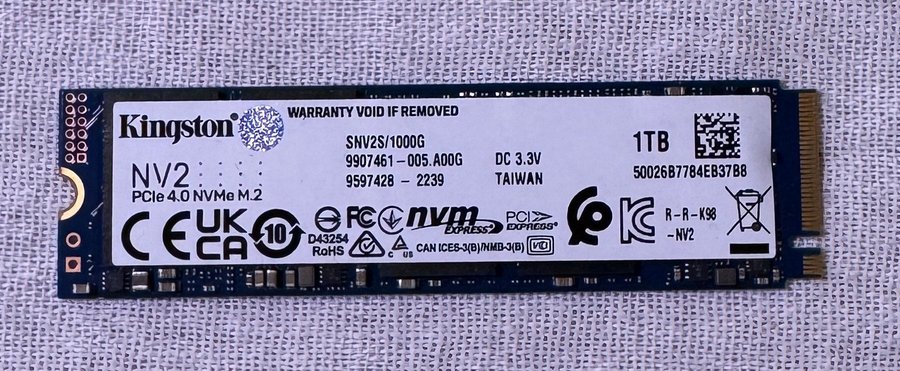 Kingston NV2 PCIe 4.0 NVMe M.2 SSD 1TB