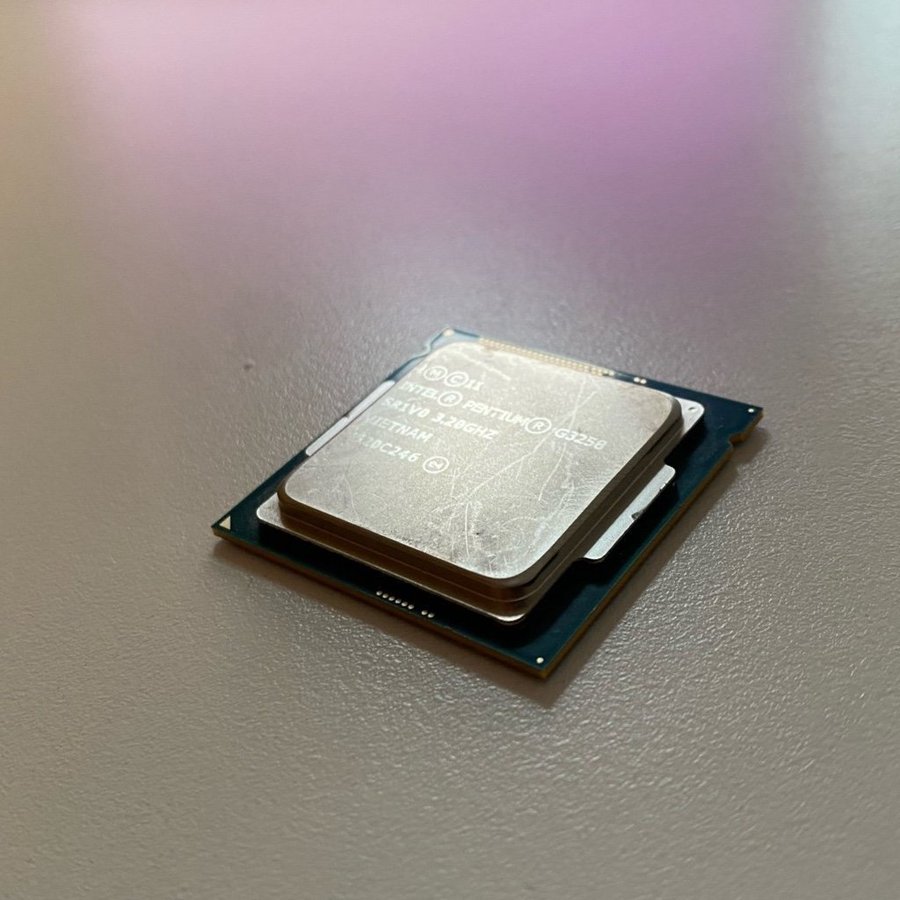 Intel Pentium G3258