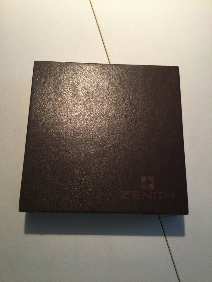 Zenith Vintage etui fodral Ask till armbandsur 1960s 1970s från nedlagd butik