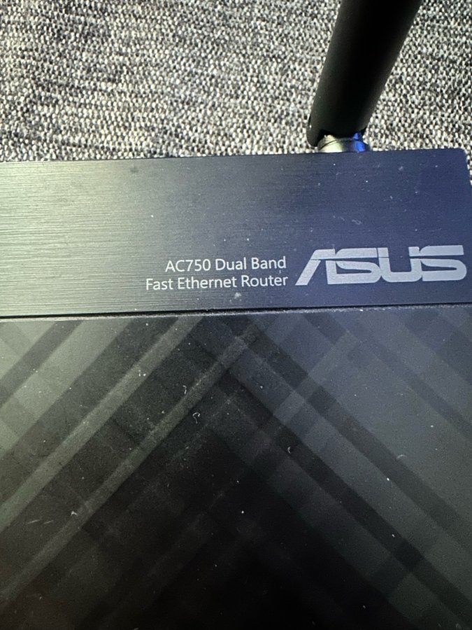 ASUS AC750 Router