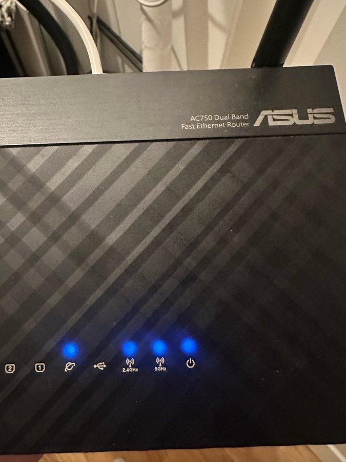 ASUS AC750 Router