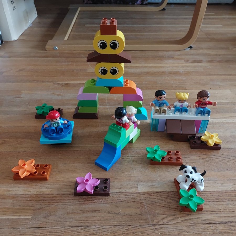 Lego Duplo Lekset med figurer och tillbehör