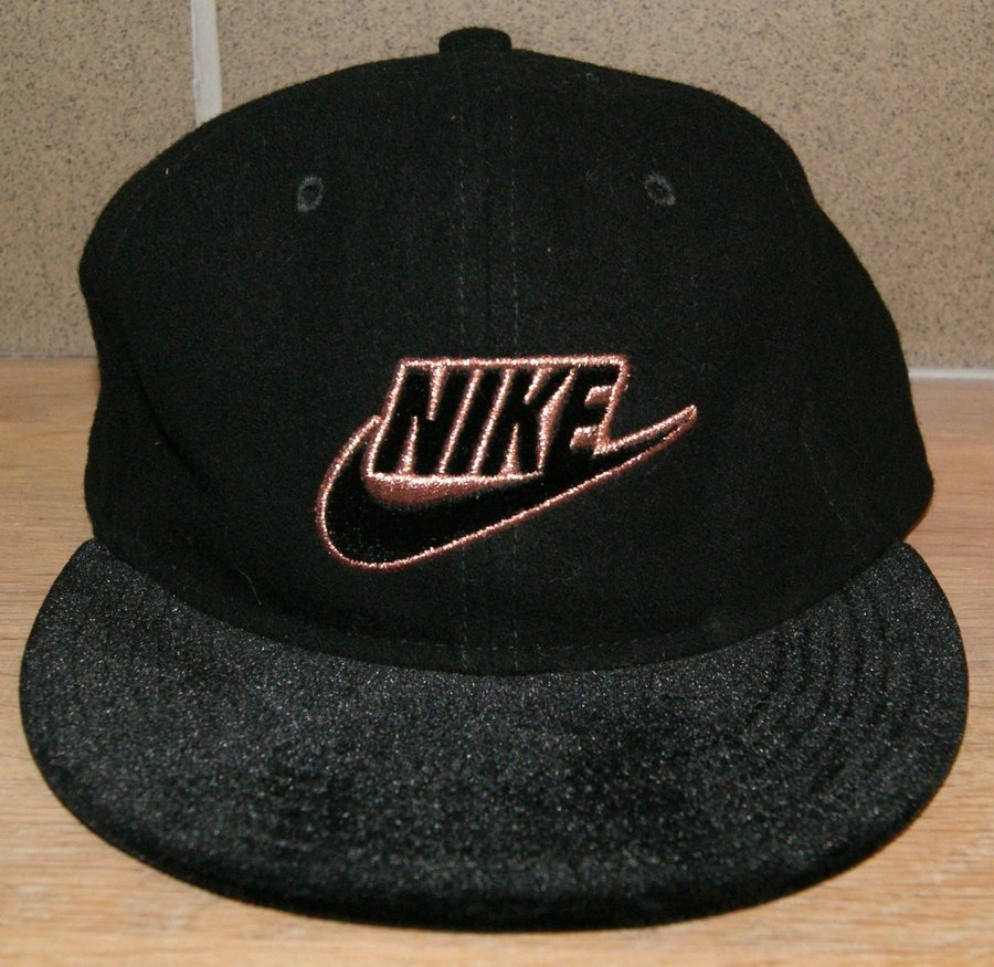 NIKE TRUE cap keps