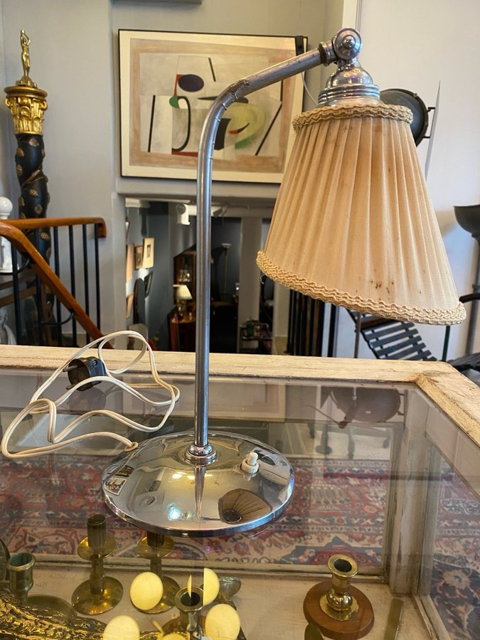 Svensk Art Deco bordslampa i krom