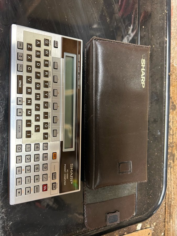 Sharp PC-1500A fick dator