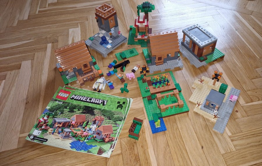 Lego Minecraft The Village 21128