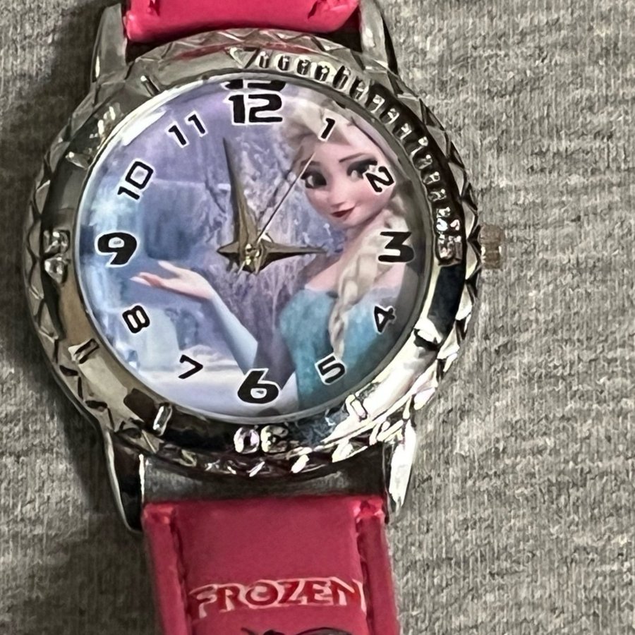 3 st klockor - Frozen, Olssons  Swatch