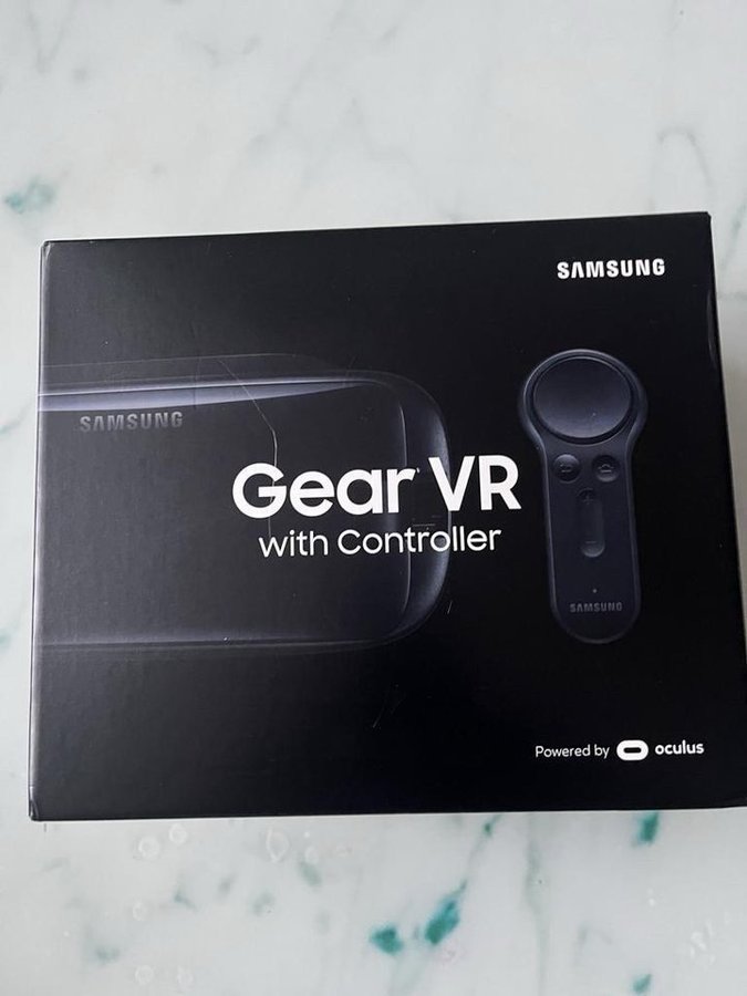 Samsung Gear VR med kontroller helt ny oanvänd