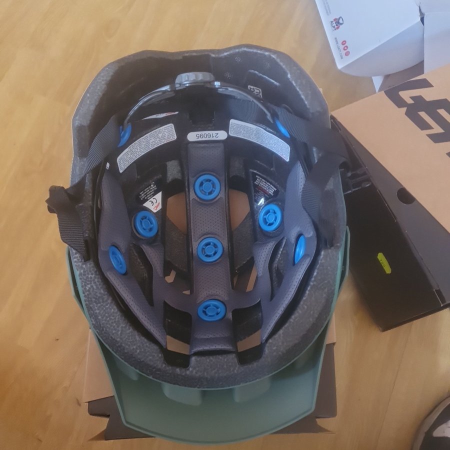 Leatt helmet MTB allmtn 1.0 ivy L