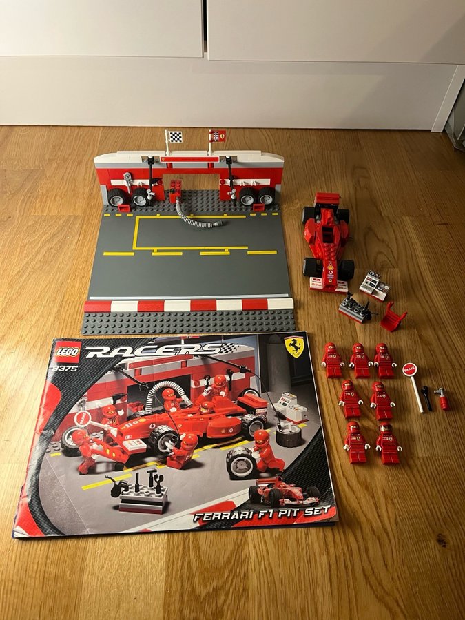 Lego Racers - Ferrari F1 Pit Set (8375) - 100% komplett