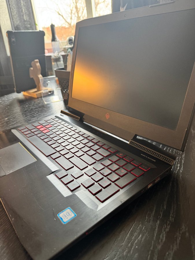 HP Omen 15.6 (reparationsobjekt)