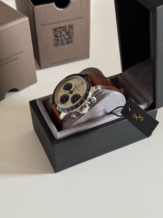 About Vintage 1960 Racing Chronograph - Stål / Hvid  Sort