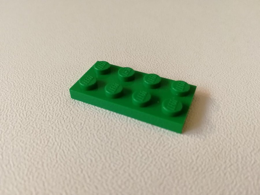 Lego - plate - platt - bas - 2x4 - part 3020 - grön