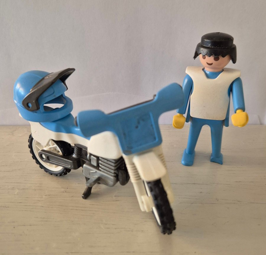 Playmo Crossmotorcykel och förare