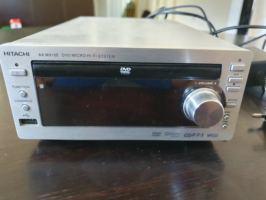 Hitachi AX-M910E DVD Micro Hi-Fi System