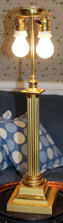 Klassisk - Hinks  Sons -bordslampa ca 1930-talet!