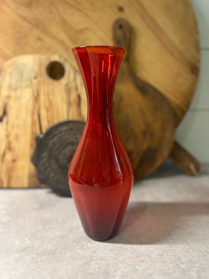 Gunnar Ander - vas - glasvas - glas - mörkröd - vintage - inredning