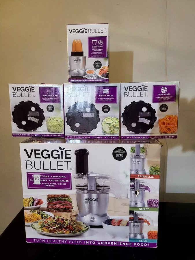 Veggie Bullet VBR-1001 Electric Spiralizer Food Processor + 4 Extra Accessories