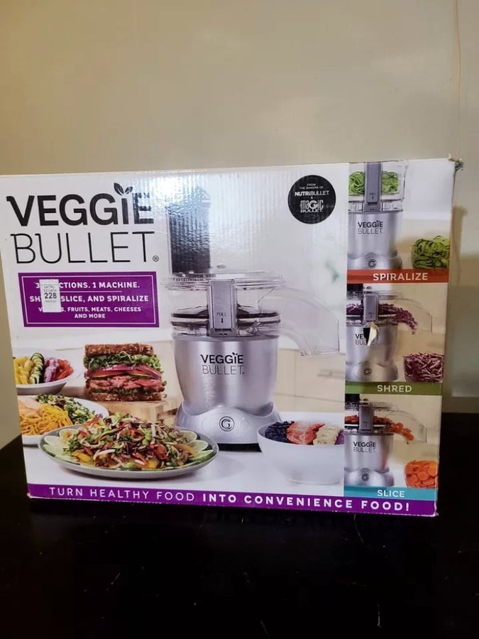 Veggie Bullet VBR-1001 Electric Spiralizer Food Processor + 4 Extra Accessories