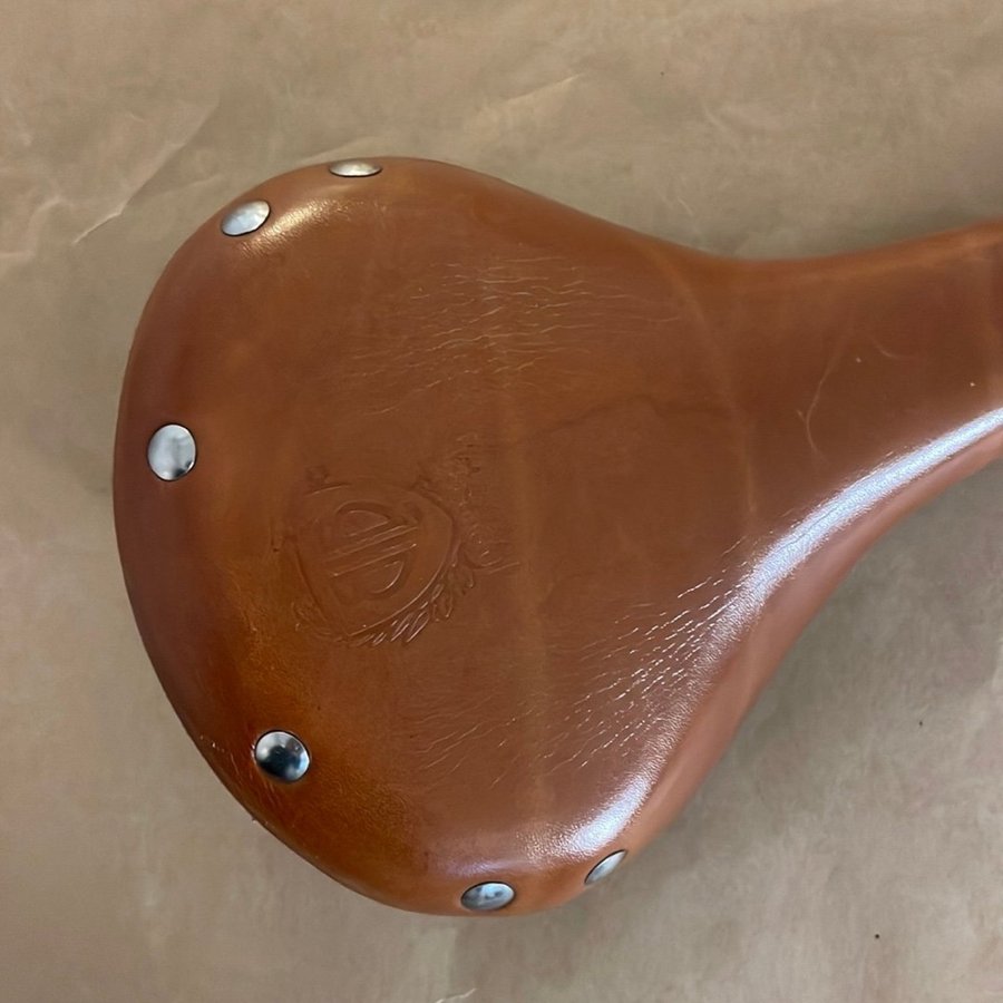 BLB Mosquito Race Saddle Tan